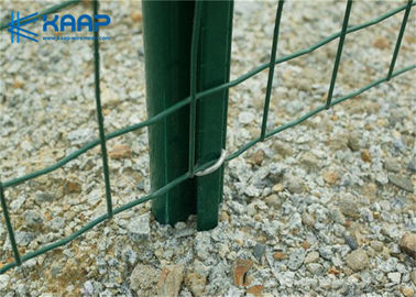 溶接された鉄条網の反錆を伸ばすQ195鉄のワイヤーによって電流を通される鋼鉄網
