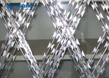 かみそりの有刺鉄線によって電流を通されるステンレス鋼のFlatwrapの溶接された独特な形